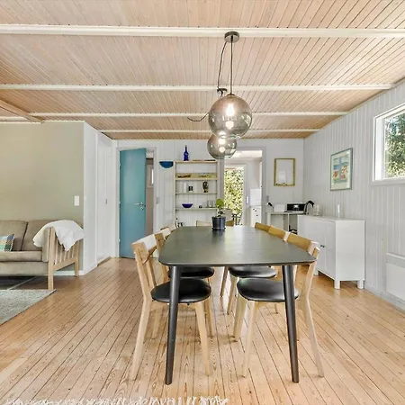 84239-ebeltoft-uglevej-15 בית נופש *