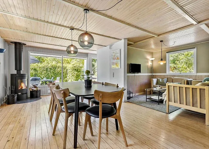 84239-ebeltoft-uglevej-15 Semesterbostad *